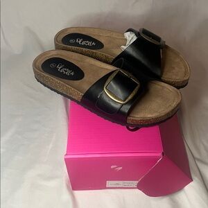 Olivia Miller black sandals